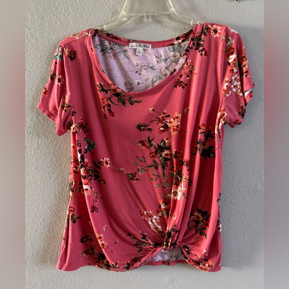 Nine Britton Women’s Floral Tie Front T-Shirt size Large Short Sleeves